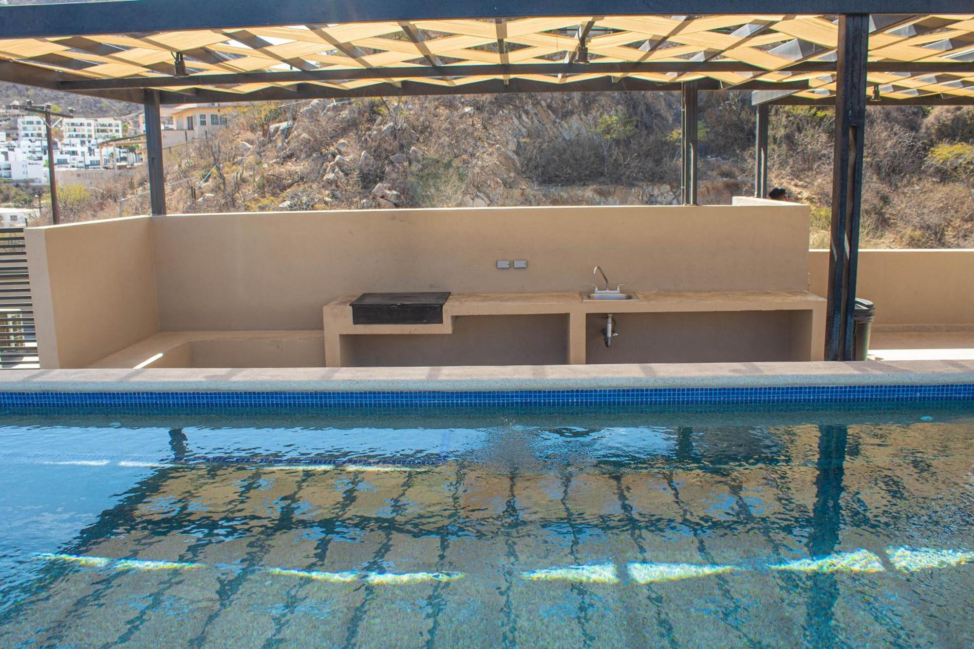 New Terra W/ Infinity Pool Apartment *